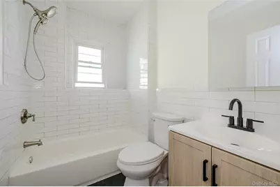 18 Watkins Street #Unit 1, Lynbrook, NY 11563 - Photo 6