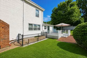 104 Bayville Ave, Bayville, NY 11709 - Photo 34