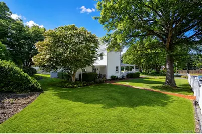 104 Bayville Avenue, Bayville, NY 11709 - Photo 30