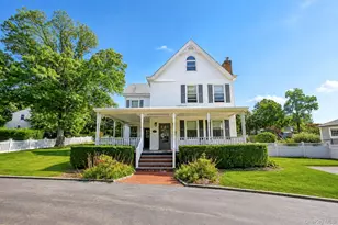 104 Bayville Ave, Bayville, NY 11709 - Photo 2
