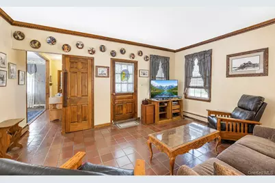 104 Bayville Avenue, Bayville, NY 11709 - Photo 14