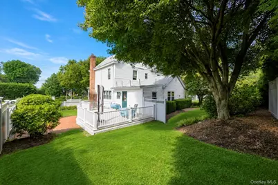 104 Bayville Avenue, Bayville, NY 11709 - Photo 32