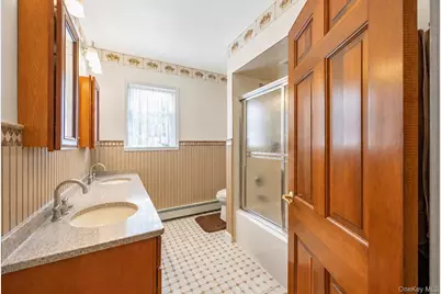 104 Bayville Avenue, Bayville, NY 11709 - Photo 18
