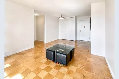 26910 Grand Central #17C, Floral Park, NY 11005 - Photo 4