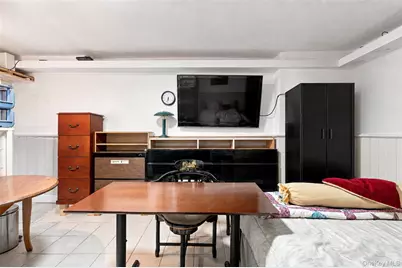 2546 Laconia Avenue, Bronx, NY 10469 - Photo 26