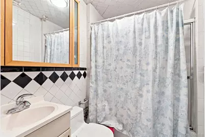 2546 Laconia Avenue, Bronx, NY 10469 - Photo 16