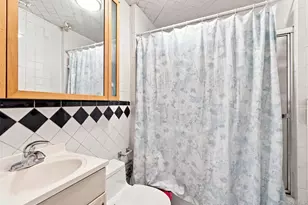 2546 Laconia Ave, Bronx, NY 10469 - Photo 16