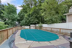 11 Bay St, Bayville, NY 11709 - Photo 18
