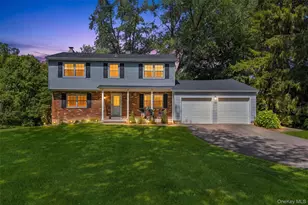 15 Cindy Ln, Highland Mills, NY 10930 - Photo 2