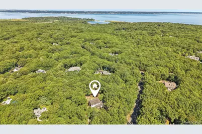 4 Wooded Lane, Hampton Bays, NY 11946 - Photo 40