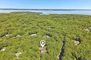 4 Wooded Ln, Hampton Bays, NY 11946 - Photo 40