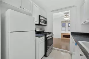 20 Hill Park Ave, Great Neck, NY 11021 - Photo 16