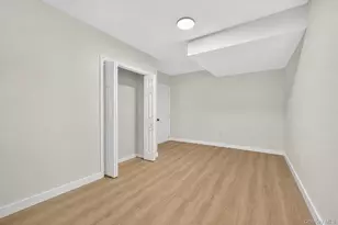142 N 27th St, Wheatley Heights, NY 11798 - Photo 28