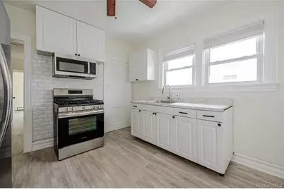 18 Watkins Street #Unit 2, Lynbrook, NY 11563 - Photo 2