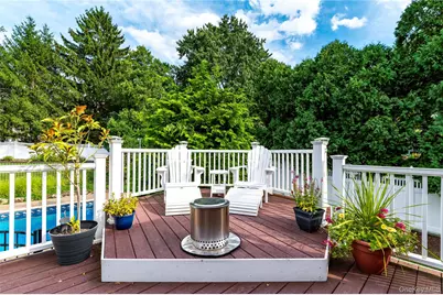 619 Russet Road, Valley Cottage, NY 10989 - Photo 12