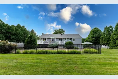 619 Russet Road, Valley Cottage, NY 10989 - Photo 8