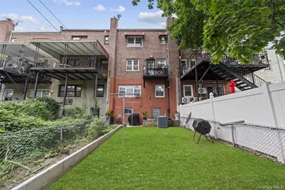 846 E 223rd Street, Bronx, NY 10466 - Photo 32