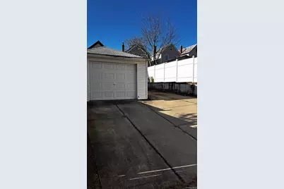8608 144th Street, Jamaica, NY 11435 - Photo 10