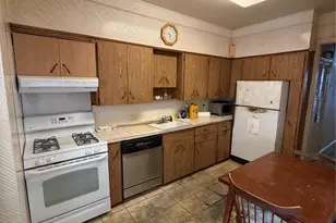 121 Bay 20th St, Brooklyn, NY 11214 - Photo 4