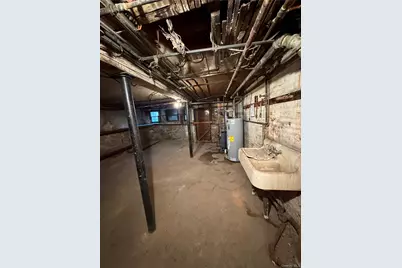 121 Bay 20th Street, Brooklyn, NY 11214 - Photo 20