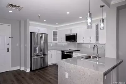 1100 Avalon Square #S1461, Glen Cove, NY 11542 - Photo 2