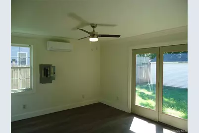 343 Union Avenue, Riverhead, NY 11901 - Photo 12