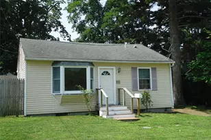 343 Union Ave, Riverhead, NY 11901 - Photo 2