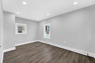 109-20 221st St, Queens Village, NY 11429 - Photo 14