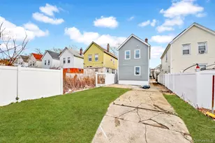 109-20 221st St, Queens Village, NY 11429 - Photo 26
