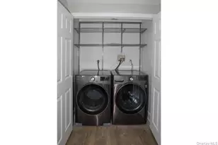 1100 Avalon St, Glen Cove, NY 11542 - Photo 12