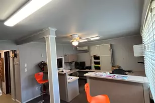 34 Hoffman St, Poughkeepsie, NY 12601 - Photo 10
