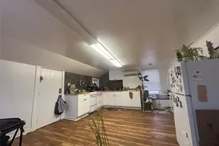 34 Hoffman St, Poughkeepsie, NY 12601 - Photo 6