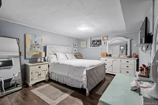 132 Burhans Ave, Yonkers, NY 10701 - Photo 16