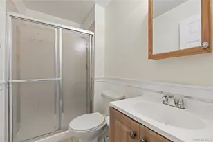 36 Singer Ave, Spring Valley, NY 10977 - Photo 30