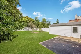 297 16th St, West Babylon, NY 11704 - Photo 14