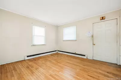 297 16th Street, West Babylon, NY 11704 - Photo 4