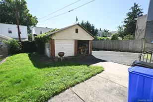 13-13 126th St, College Point, NY 11356 - Photo 6