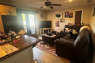 70 Gateway Dr, Copiague, NY 11726 - Photo 28