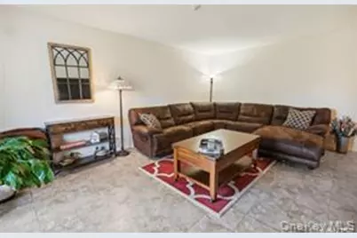 69 Fairview Circle, Middle Island, NY 11953 - Photo 4