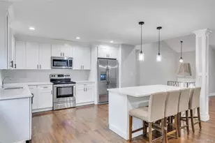 87 Holbrook Rd, Centereach, NY 11720 - Photo 2