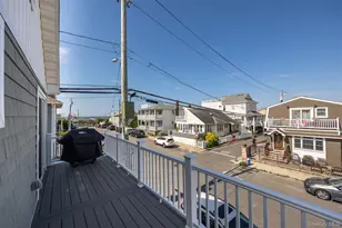 24 Pennsylvania Ave, Long Beach, NY 11561 - Photo 12