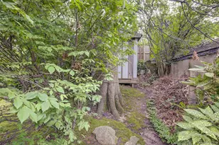 26-20 210th Pl, Bayside, NY 11360 - Photo 40
