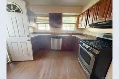 68 Woodbine Road, East Hills, NY 11577 - Photo 6