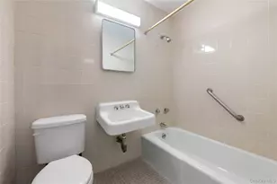 2550 Olinville Ave, Bronx, NY 10467 - Photo 4
