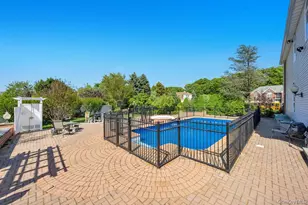 2 Old Bridge Ct, Melville, NY 11747 - Photo 46