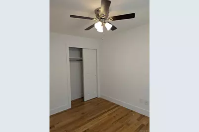 1735 North Gardiner Drive North Gardiner Drive #25B, Bay Shore, NY 11706 - Photo 2