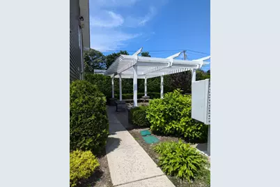 1735 North Gardiner Drive North Gardiner Drive #25B, Bay Shore, NY 11706 - Photo 18