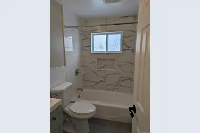 1735 North Gardiner Drive North Gardiner Drive #25B, Bay Shore, NY 11706 - Photo 6