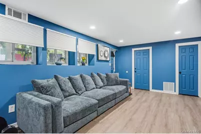 18 Huron Street, Port Jefferson, NY 11776 - Photo 12