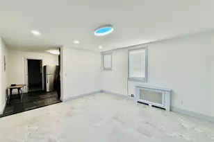 1616 Pilgrim Ave, Bronx, NY 10461 - Photo 4